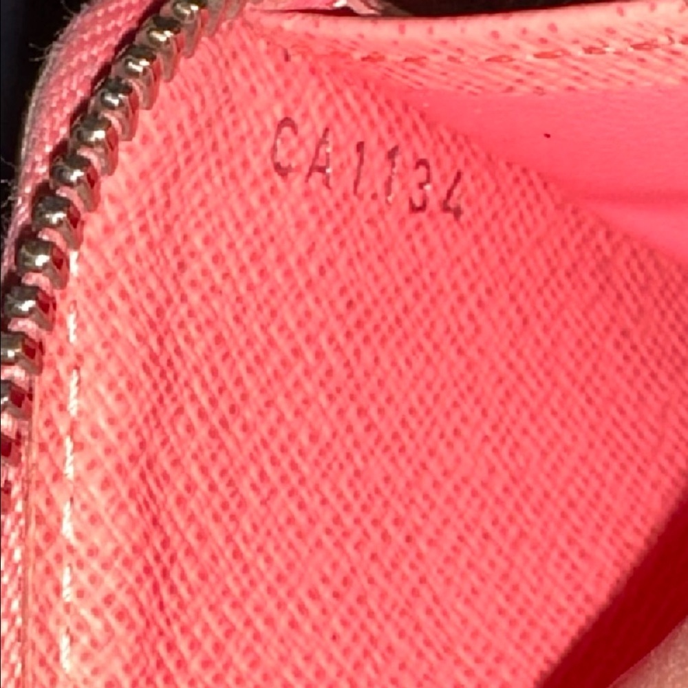 Louis Vuitton Pink Textured Zip Around Wallet - Picture 13 of 13